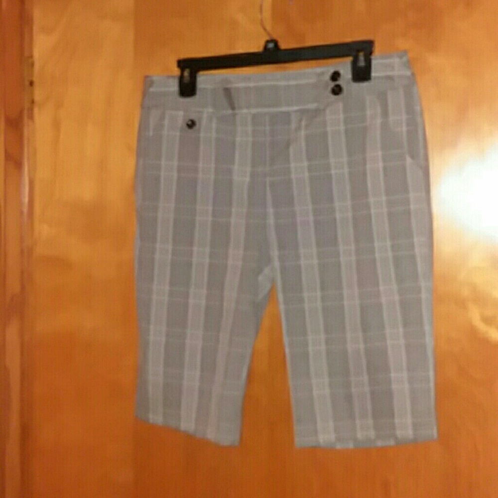 Woman's Tracy Evans Dress/ Bermuda Shorts